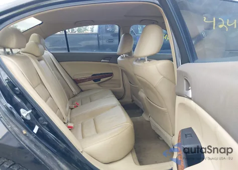 2008 Honda Accord 2.4 Ex-L z USA, uszkodzony, nr VIN 1HGCP26878A165178